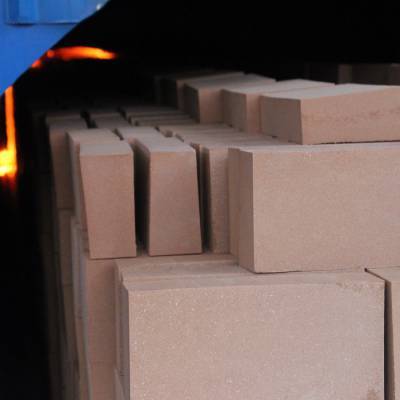 冶煉爐用耐火材料 金屬冶煉行業(yè)用耐火材料 品類繁多 來電選購